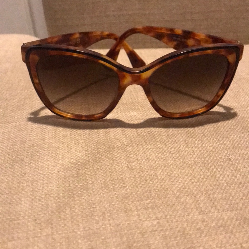 Prada Sunny’s